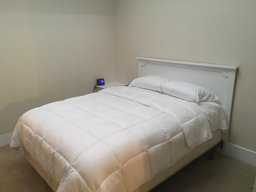 Hotel Burgess Reedley Екстер'єр фото